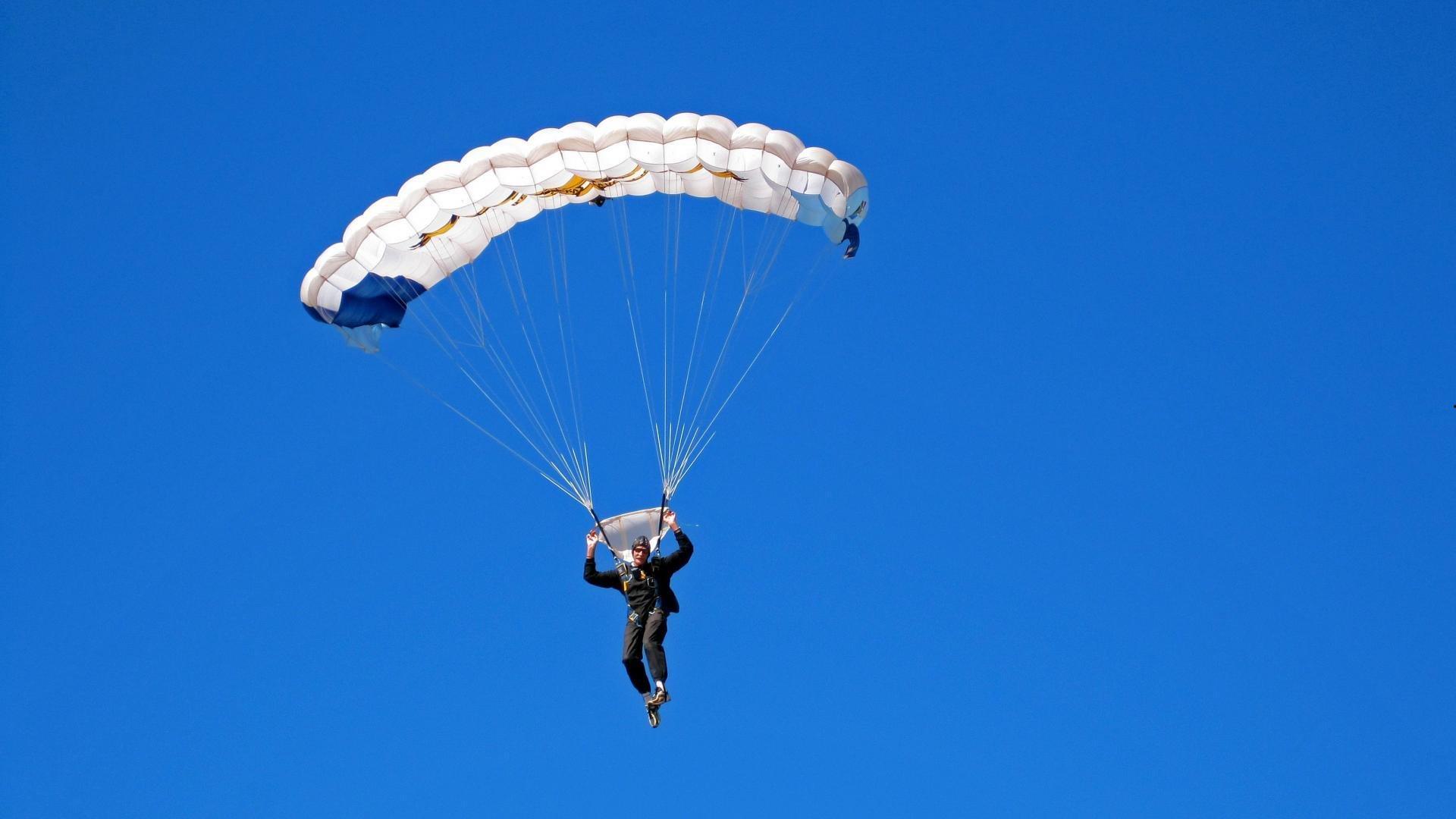 曼城延续压倒性统治，十八连胜富勒姆再证英超霸权